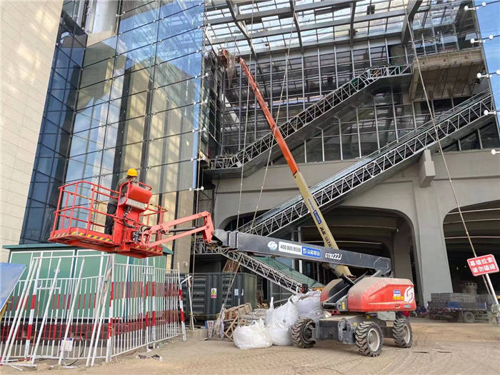 雄安高铁站里面的一抹蓝!博鱼app官网助力国家重大项目建设-2.jpg 雄安高铁站里面的一抹蓝!博鱼app官网助力国家重大项目建设-2.jpg