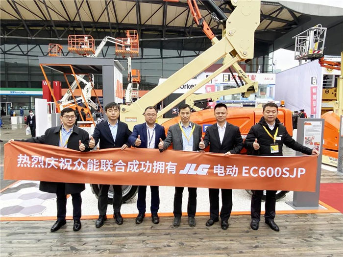 刚刚!博鱼app官网机队又添“新武器”-3.jpg 刚刚!博鱼app官网机队又添“新武器”-3.jpg