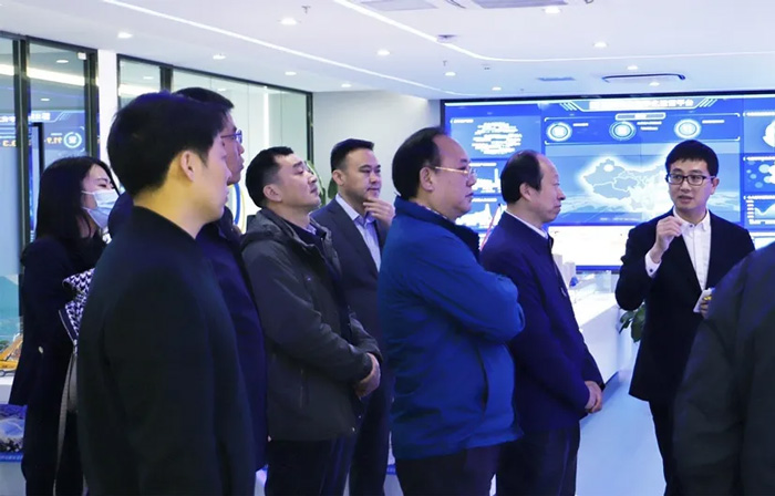 江苏省发改委副主任林康调研博鱼app官网发展情况-3.jpg 江苏省发改委副主任林康调研博鱼app官网发展情况-3.jpg